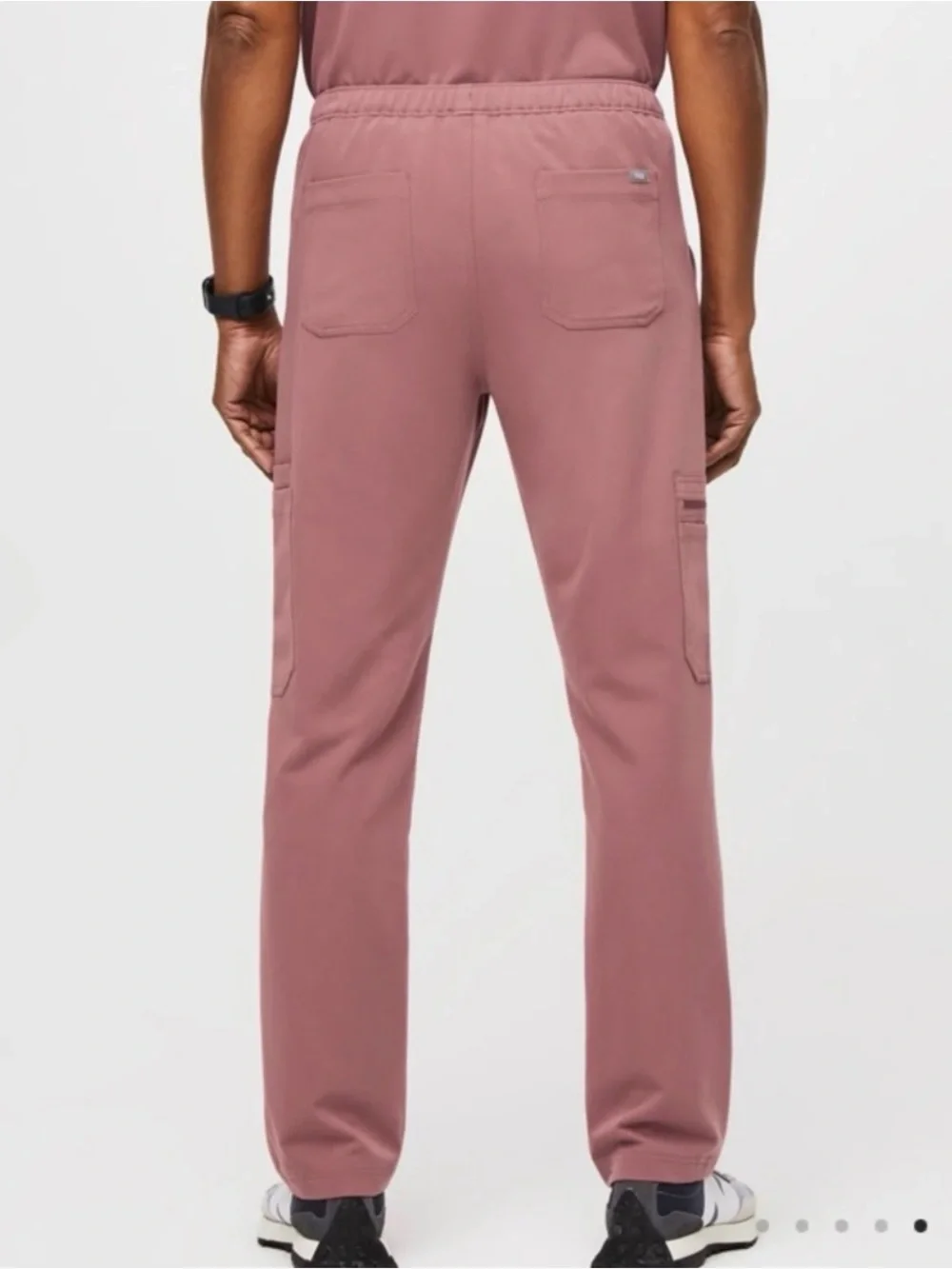Figs Men’s Cairo Cargo Scrub Pants Mauve Medium Short Straight Leg Drawstring